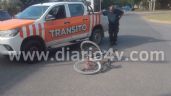 Una ciclista debió ser hospitalizada tras chocar contra una camioneta en el centro