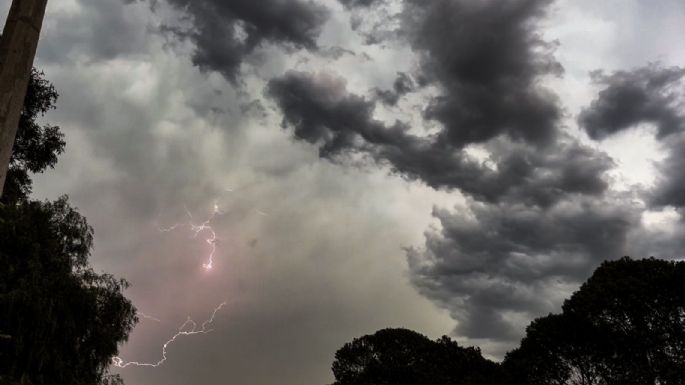 Hay alerta por tormentas fuertes para esta noche