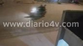 Video: Vecinos filmaron a motociclistas baleando una casa de la zona de 69 y 76