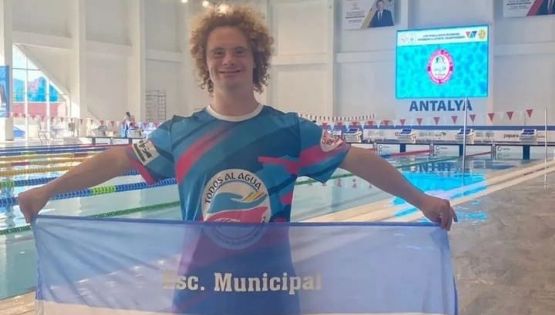 Orgullo necochense: Nicolás Améndola se destacó en los 200 metros mariposa en Turquía