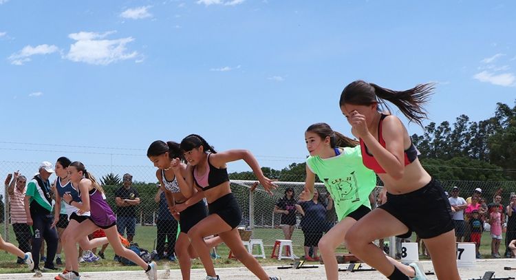 San Cayetano invita al encuentro promocional de atletismo