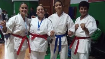 Karatecas locales recibieron medallas de oro y plata en el Torneo Regional de Karate