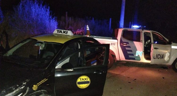 Mar del Plata: Un joven de 15 años robó un taxi y terminó chocando contra un patrullero