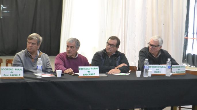 Apoyar la representación del campo en Puerto Quequén y la recuperación del ferrocarril, en la agenda de las Rurales