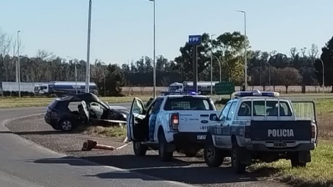 Despiste fatal en la Ruta 3: Un hombre murió y tres personas terminaron heridas cerca de Benito Juárez