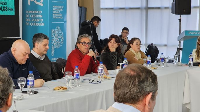 Encuentro estratégico en Puerto Quequén para fortalecer la formación profesional