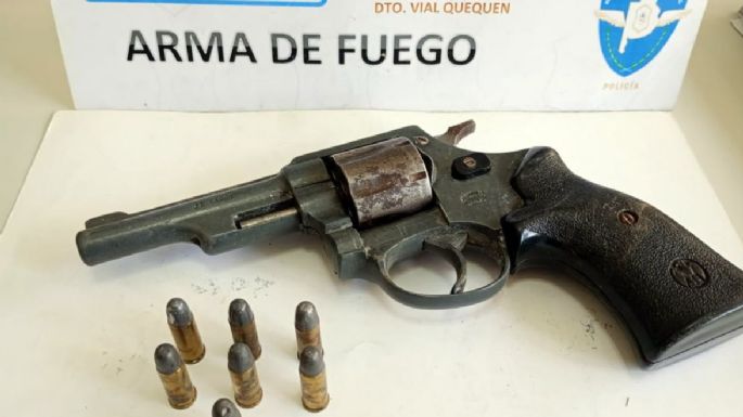 Secuestraron un revolver cargado en un control vehicular en Quequén