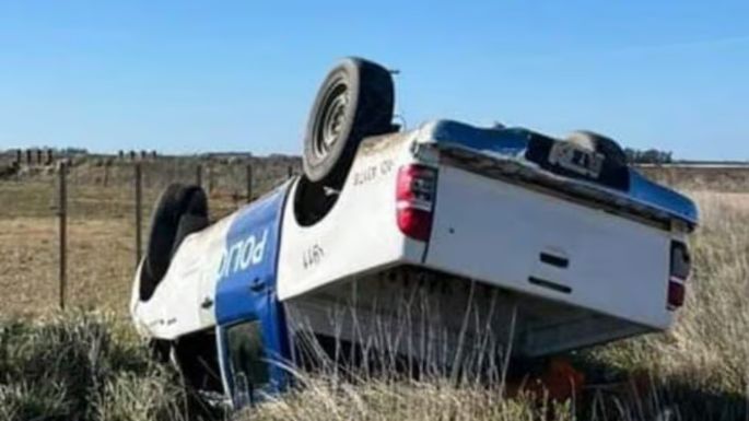 Patrullero volcó al dirigirse a una falsa emergencia