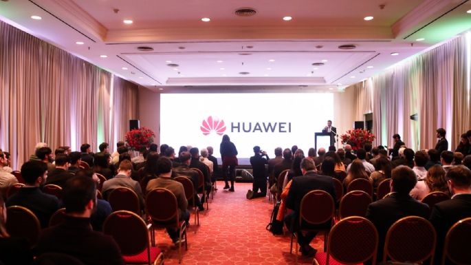 Estudiante necochense fue seleccionada por el empresa Huawei para un importante programa de Inteligencia Artificial