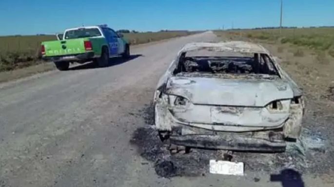 Robaron un auto secuestrado de la Comisaría Primera y lo encontraron incendiado en Olavarría