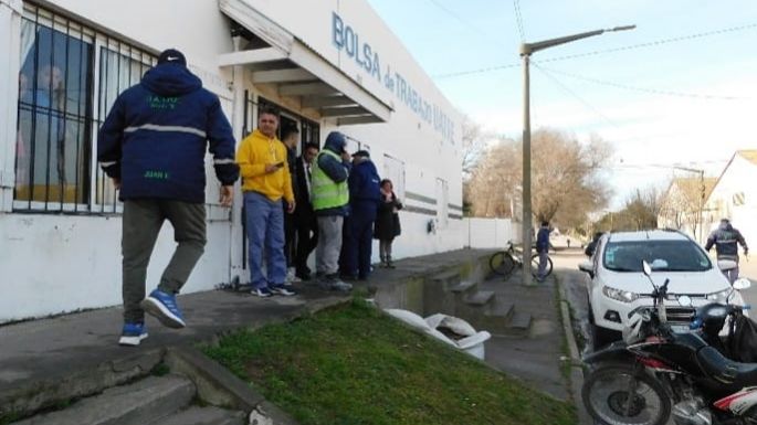 Fuerte denuncia contra la “casta sindical” de los Davico y Lastra en la Bolsa de Trabajo de UATRE Quequén